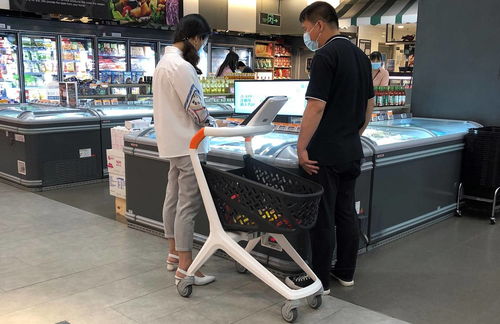 老牌超市轉型倉儲模式 智能購物車能否承載其深層訴求與商場導視革新？